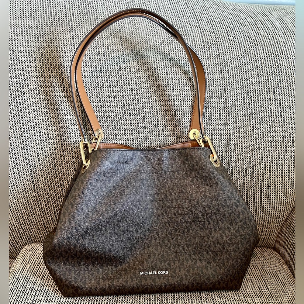 Michael Kors Raven Signature Tote Bag